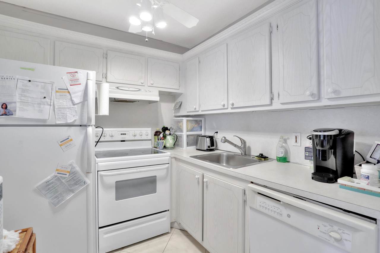 14 Oakridge B - Photo 1