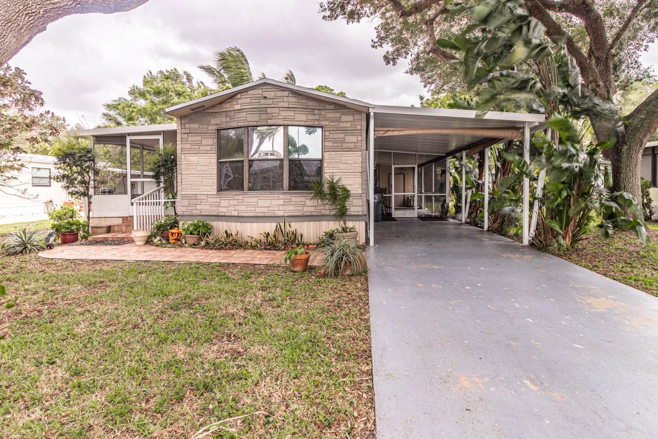 6720 44th Way - Photo 1