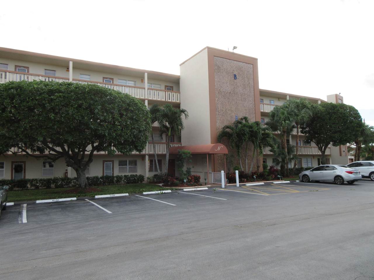 1033 Newcastle B - Photo 1