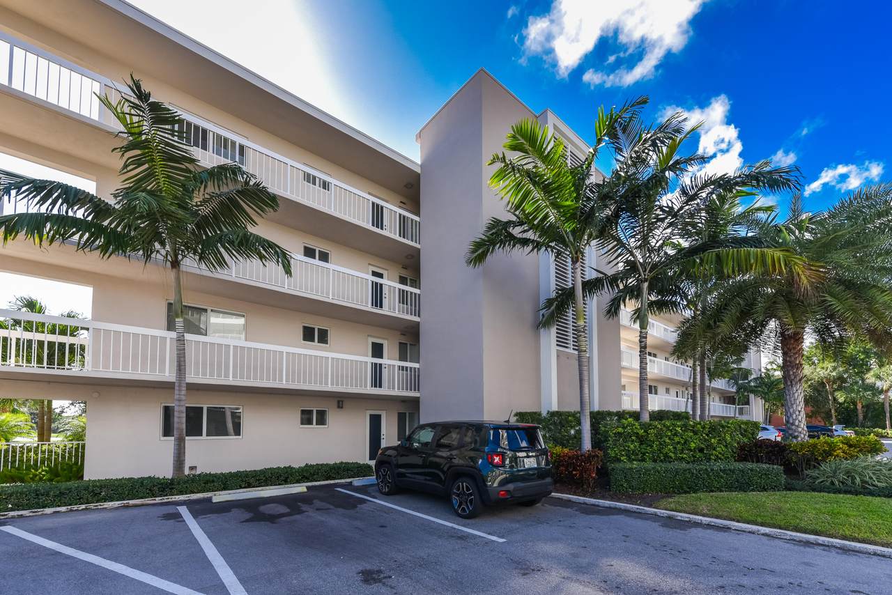 300 Royal Palm Road - Photo 1