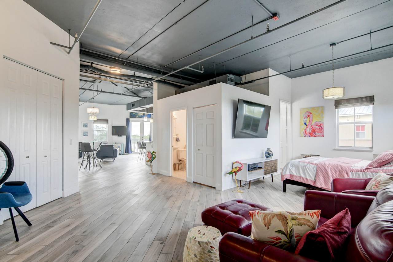 301 Atlantic Ave - Photo 1