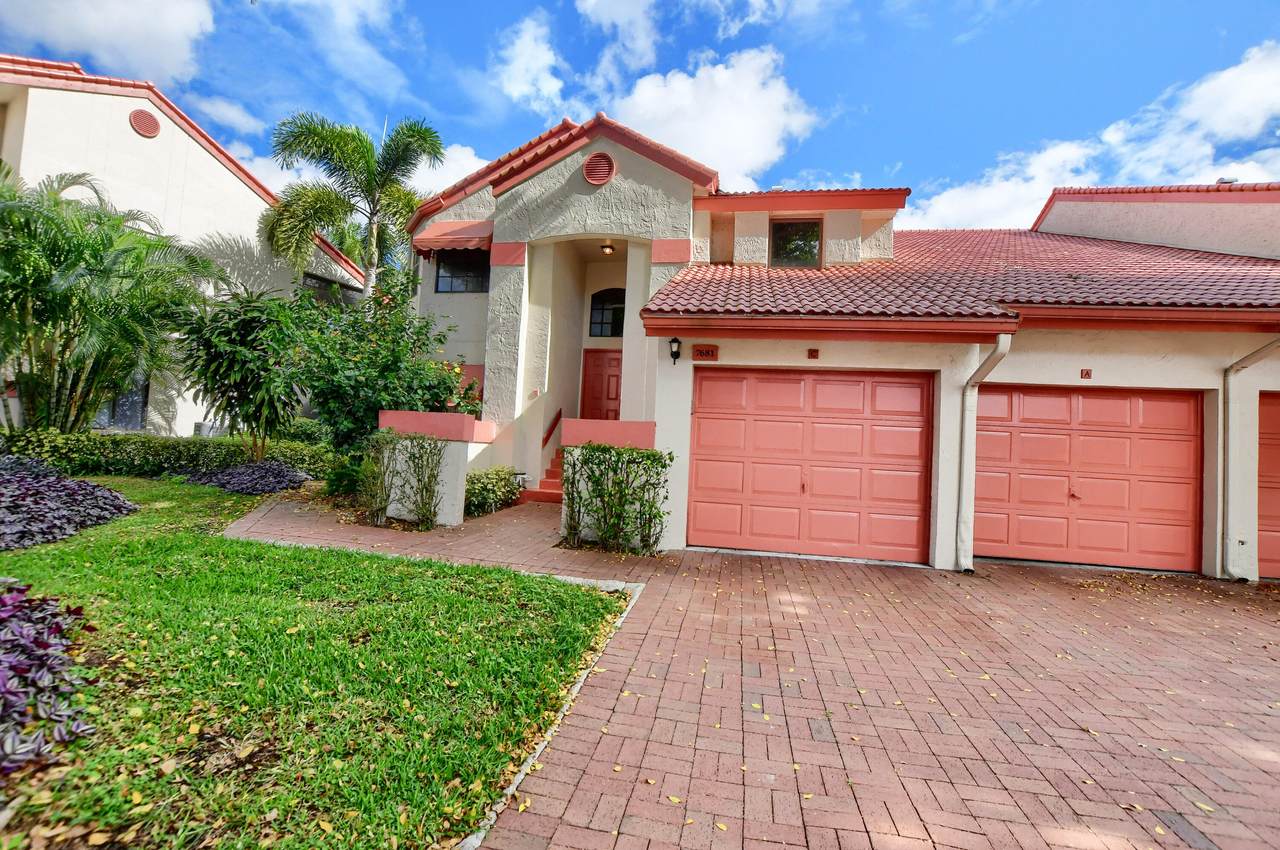 7681 Lexington Club Boulevard - Photo 1