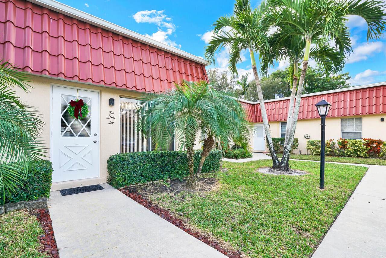 262 Cape Cod Circle - Photo 1