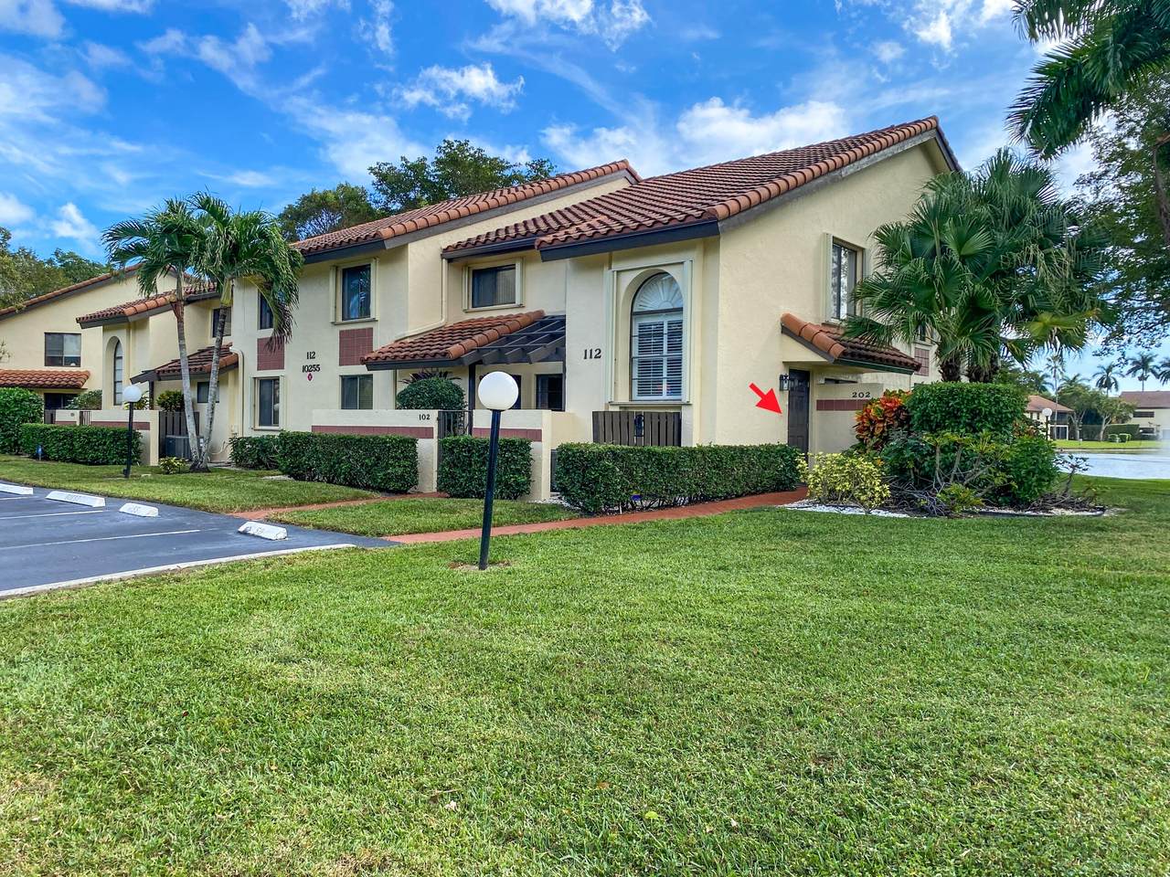 10255 Circle Lake Drive - Photo 1