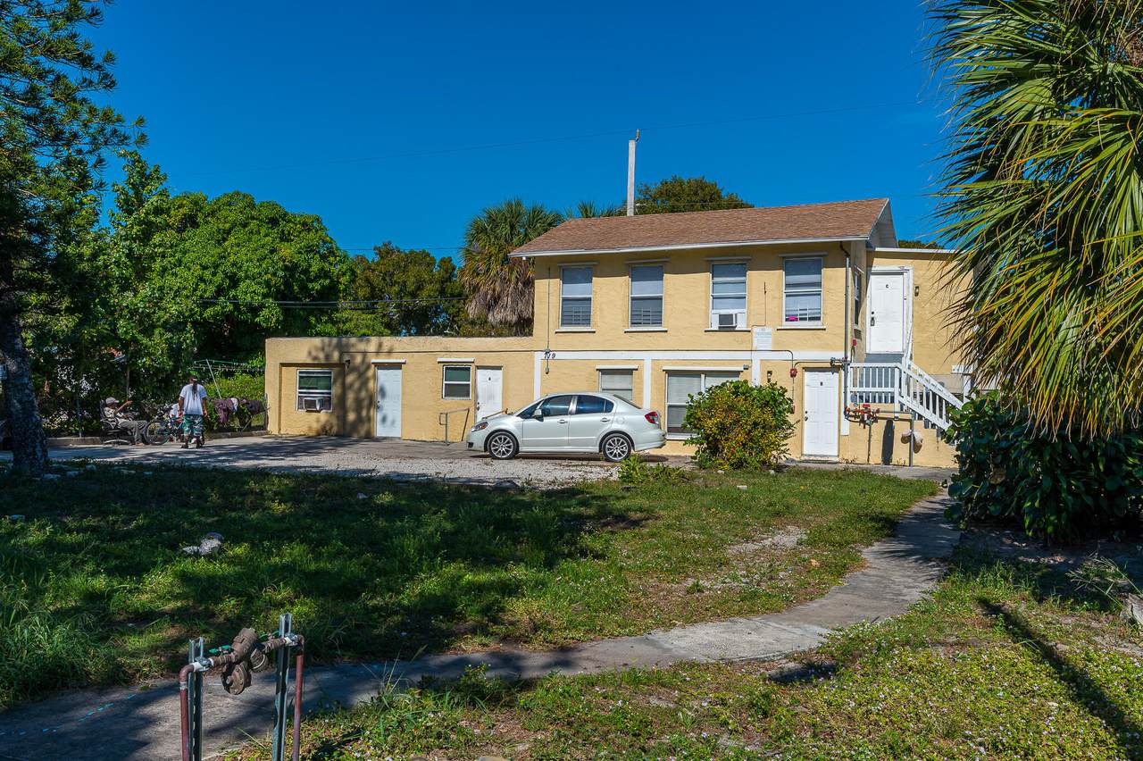 719 52nd Street - Photo 1