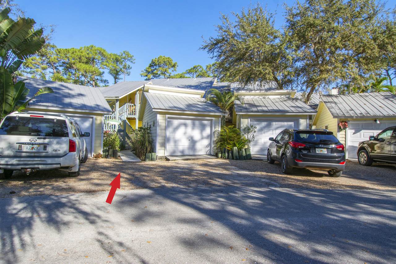 1831 Hideaway Circle - Photo 1