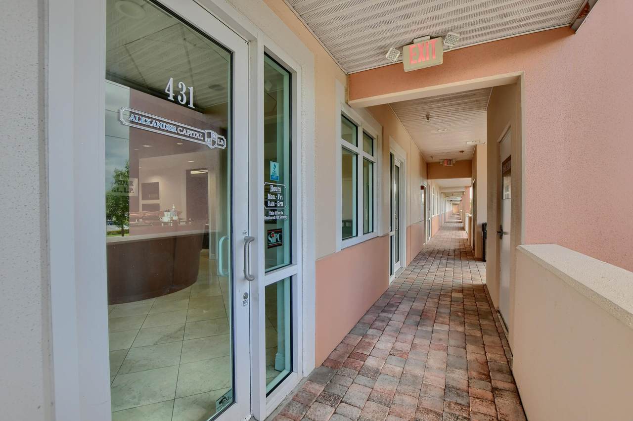 601 Congress Avenue - Photo 1