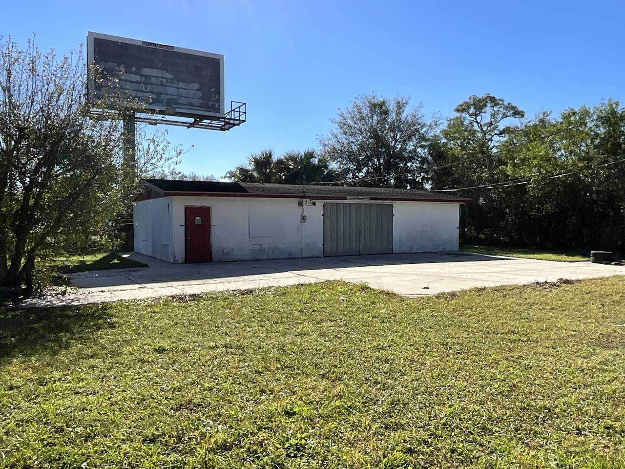 709 Angle Road - Photo 1