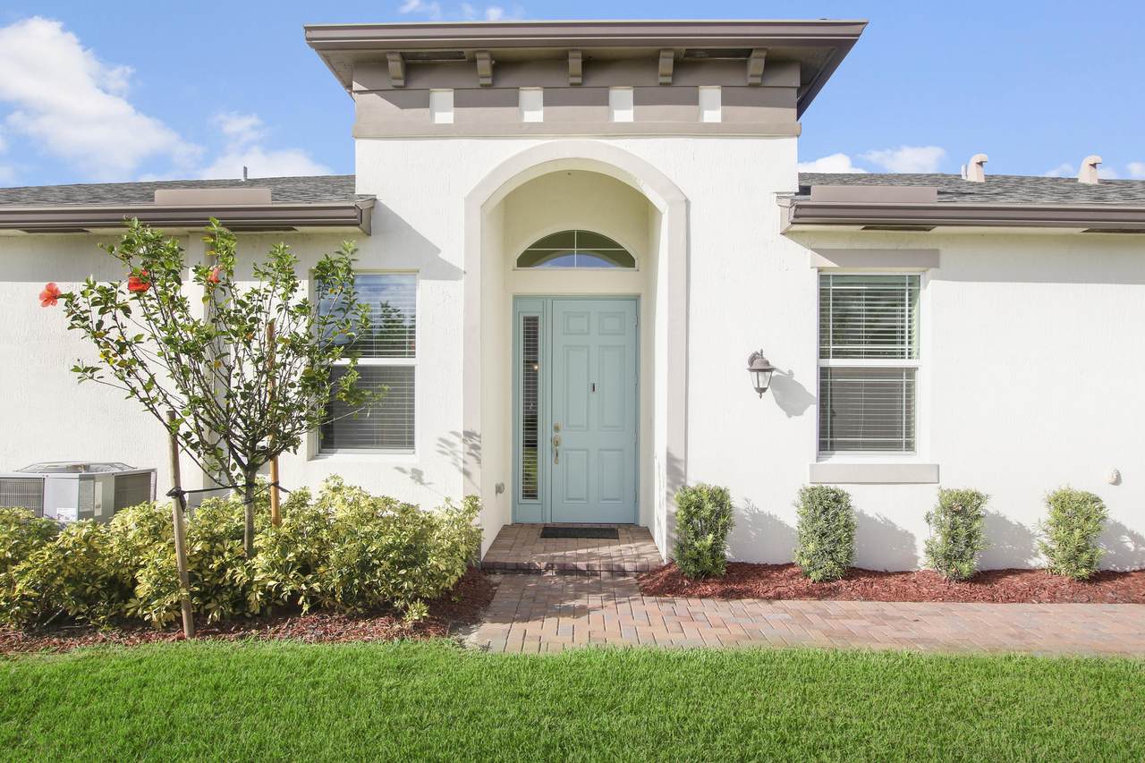 11182 Parkside Drive - Photo 1