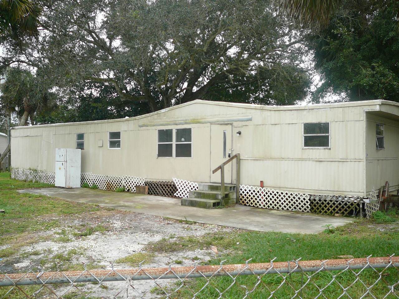 5009 Deanna Lane - Photo 1