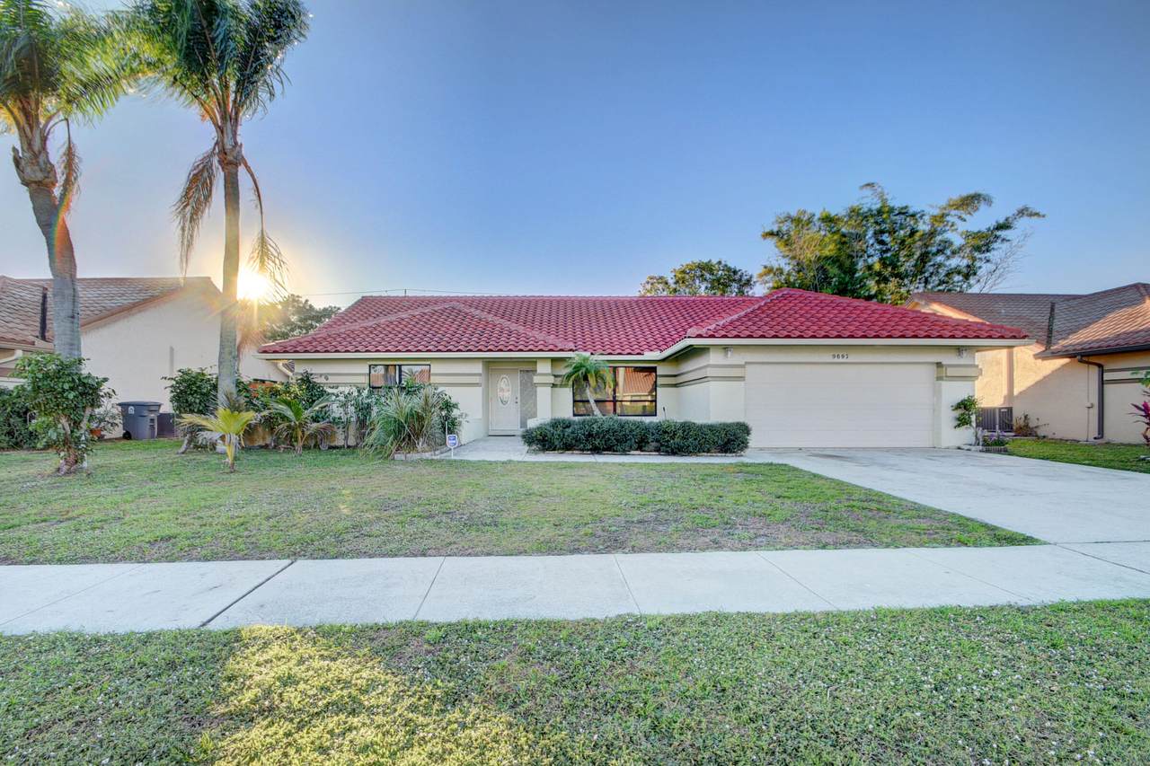9697 Majestic Way - Photo 1