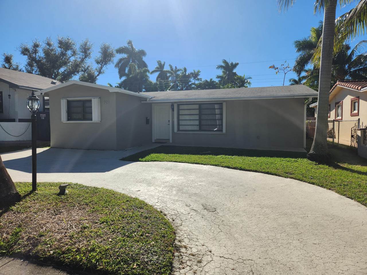 924 Johnson Street - Photo 1