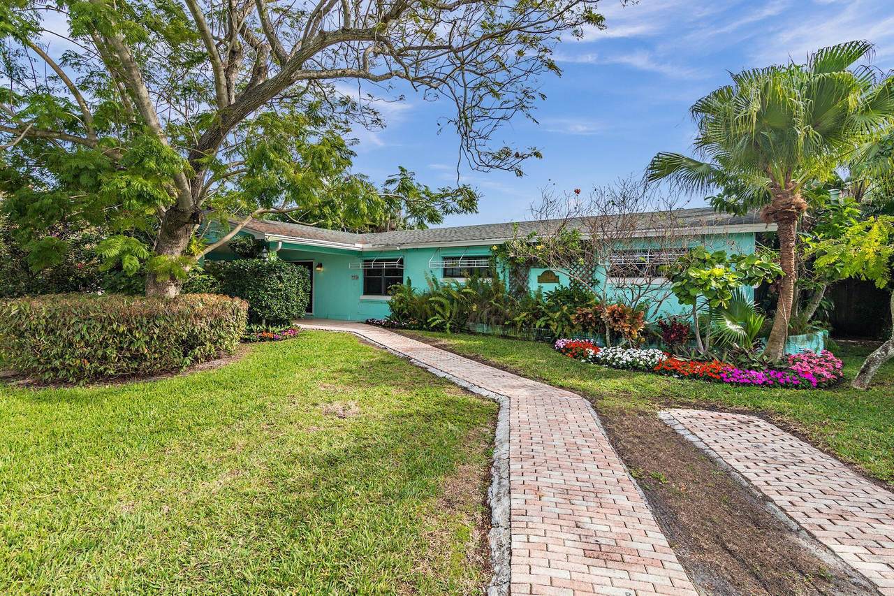 7710 Lake Drive - Photo 1