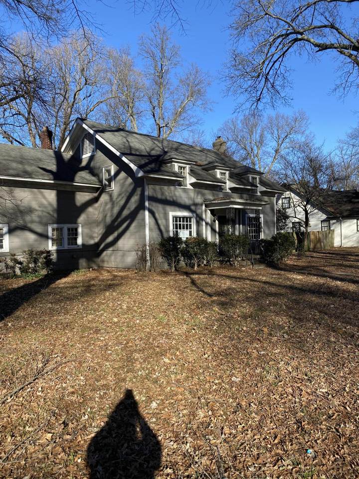 1062 Hearn Street - Photo 1