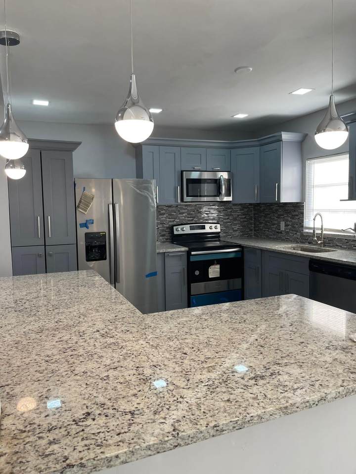 1022 State Street - Photo 1