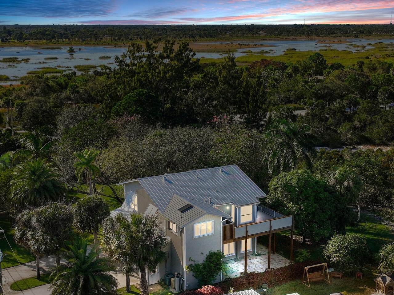112 Riverview Drive - Photo 1