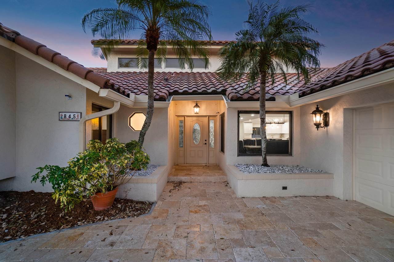 845 Mulberry Drive - Photo 1