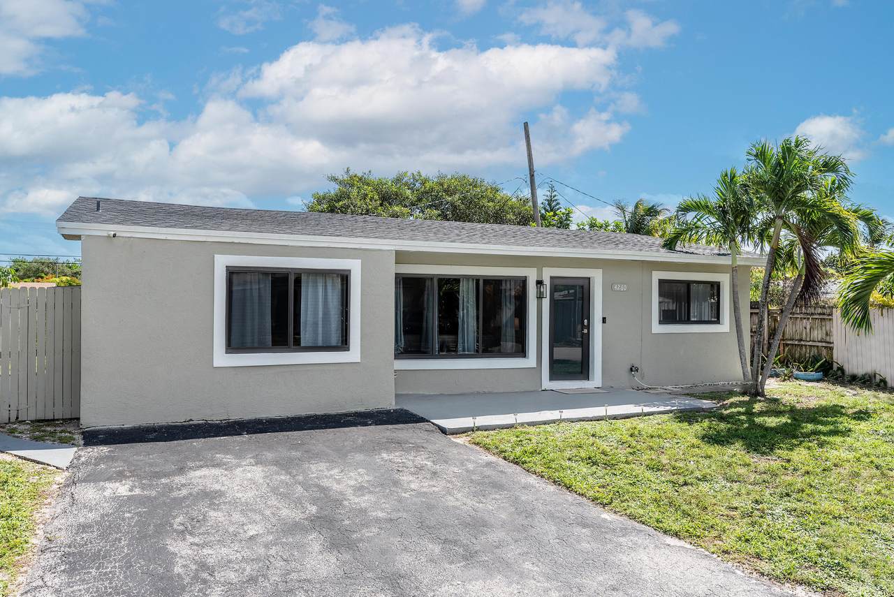 4260 12 Terrace - Photo 1