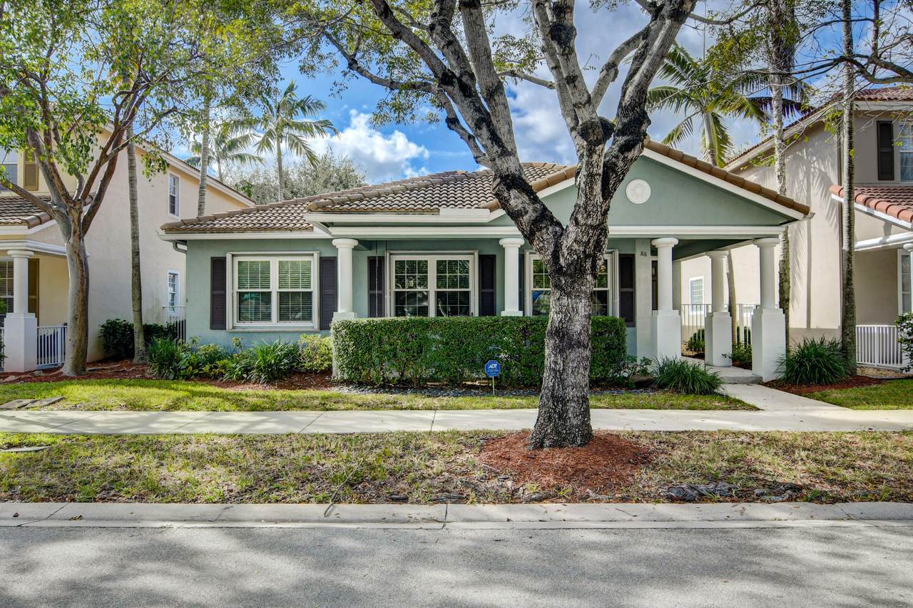 1616 Fenton Drive - Photo 1