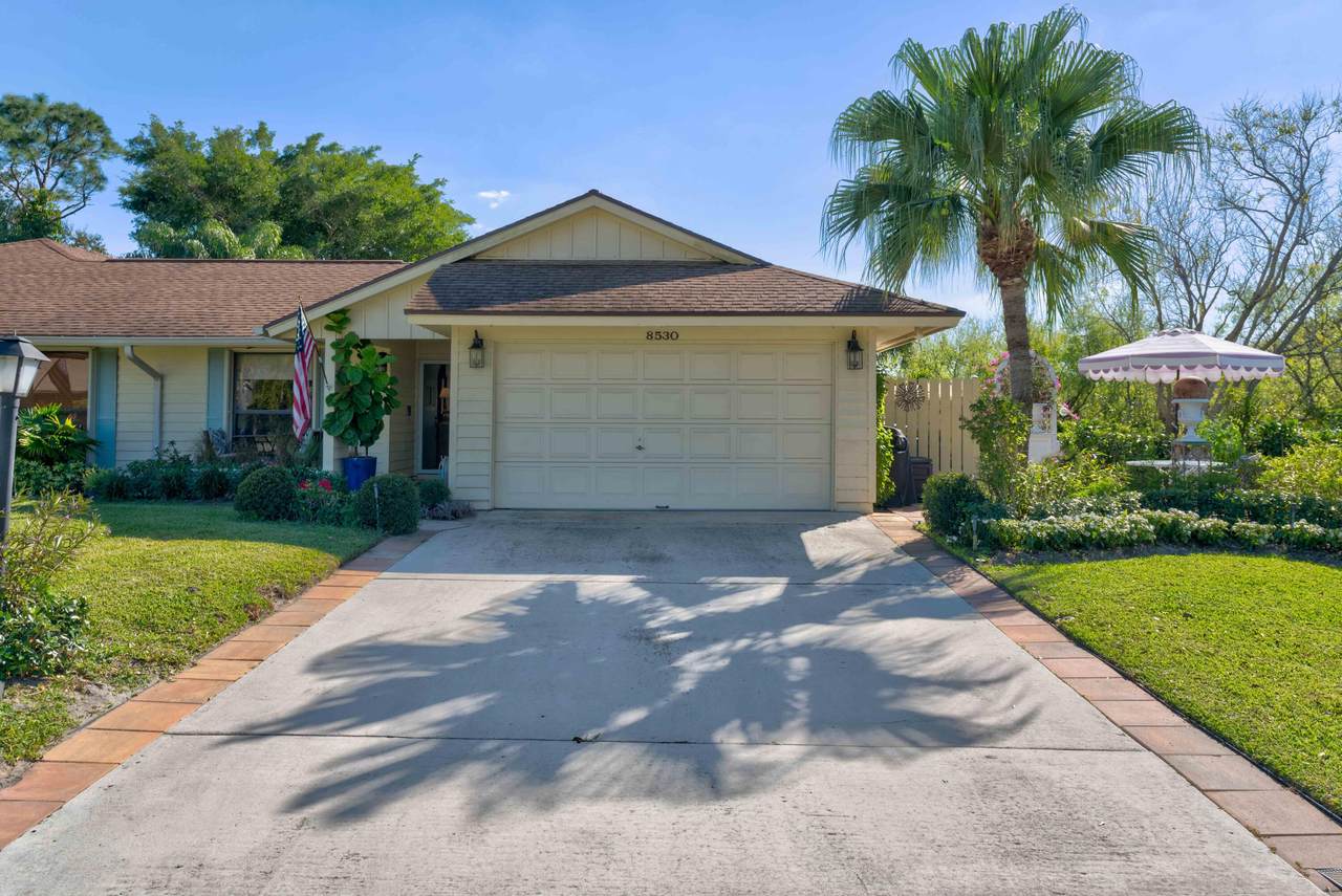 8530 Eaglewood Way - Photo 1