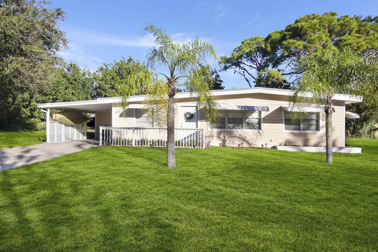 929 Syypmann Boulevard - Photo 1