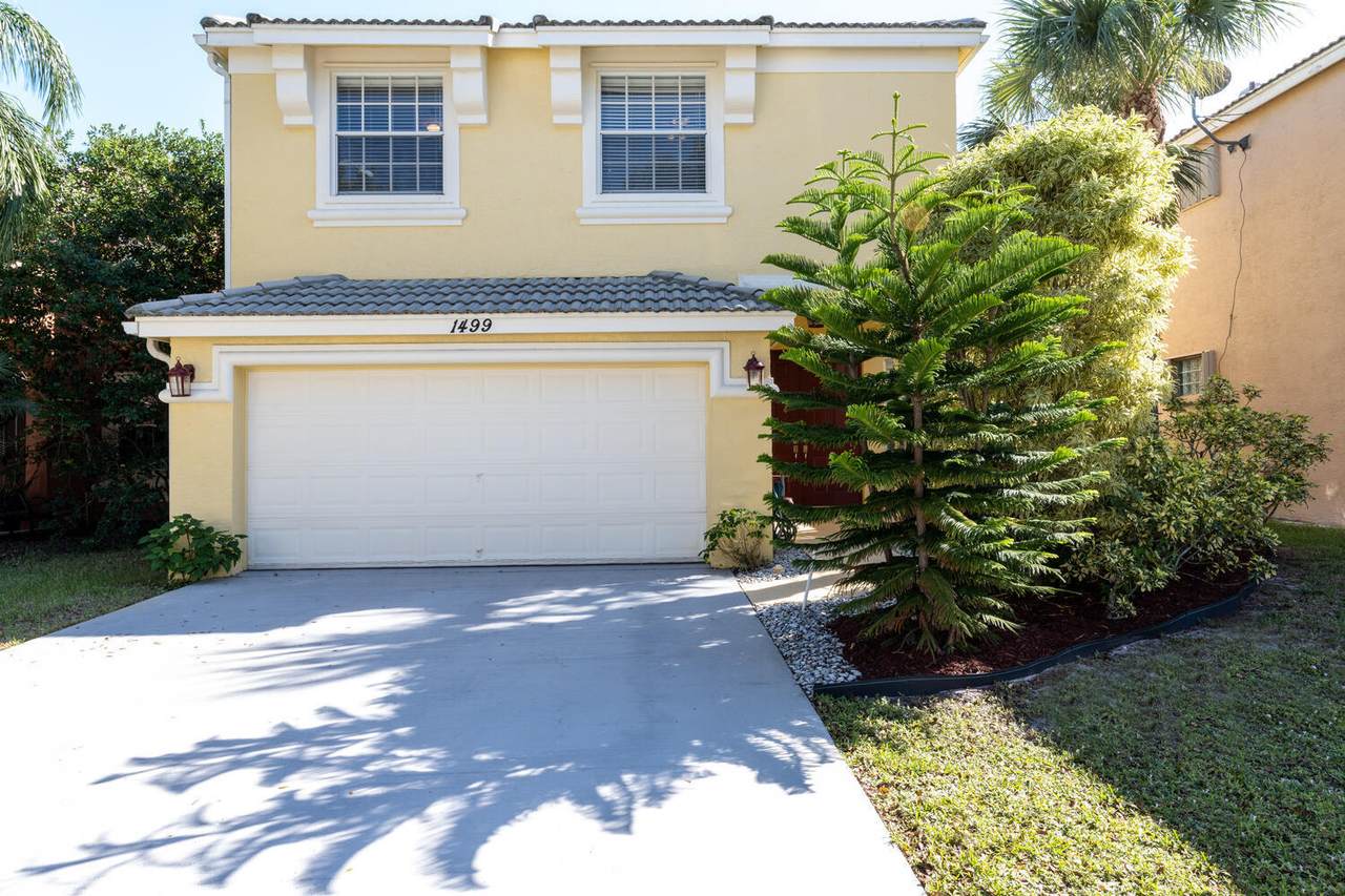 1499 Running Oak Lane - Photo 1