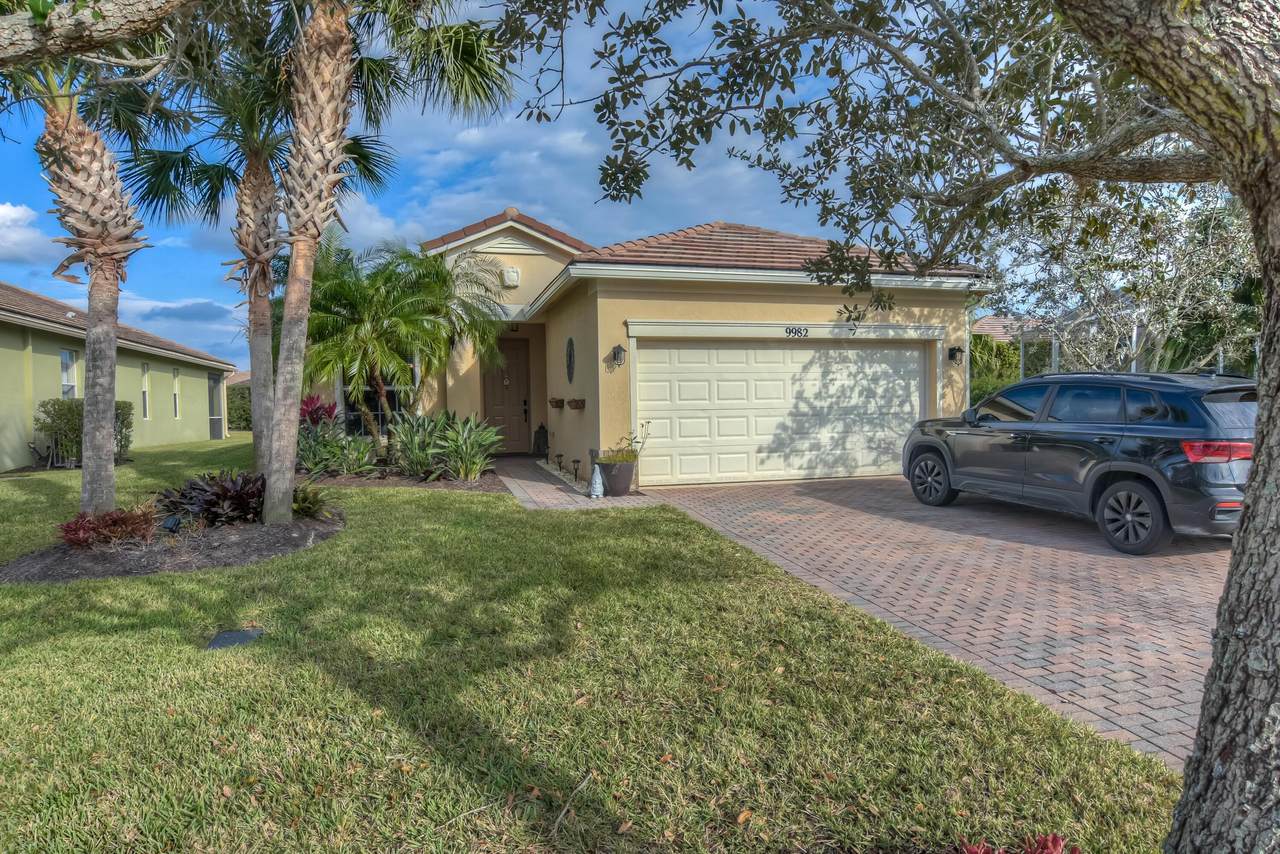 9982 Glenbrook Drive - Photo 1