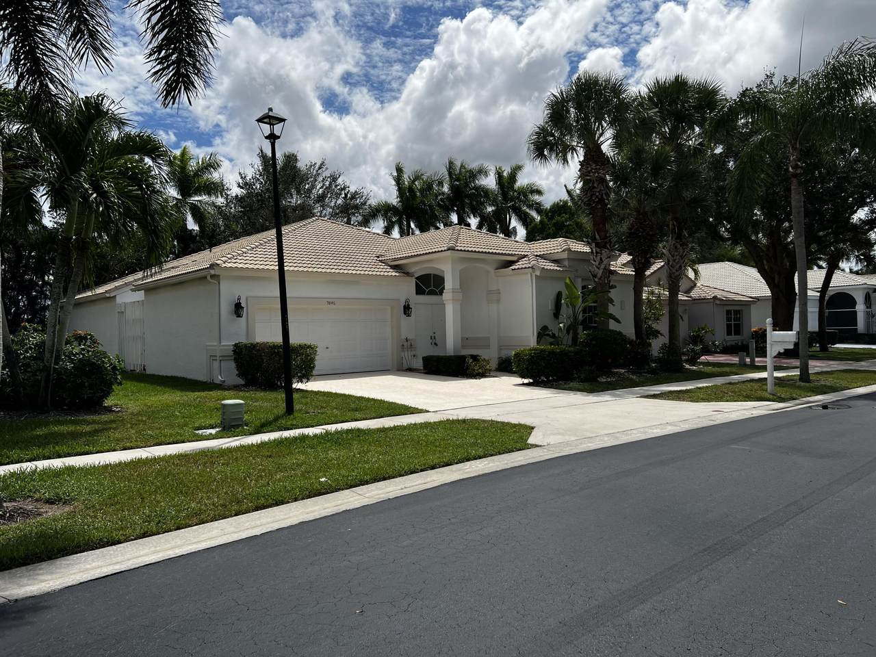 9846 Arbor View Drive - Photo 1