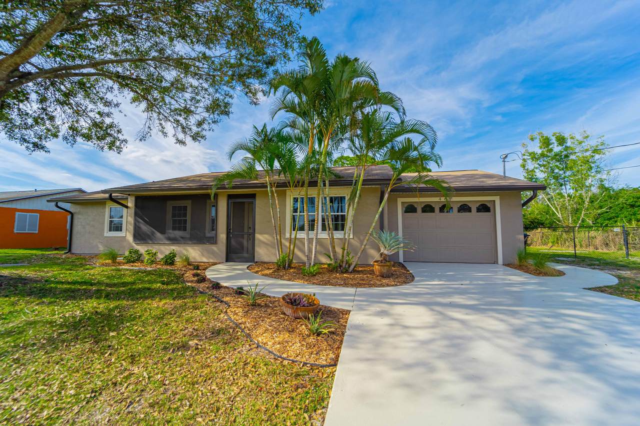 467 Fallon Drive - Photo 1