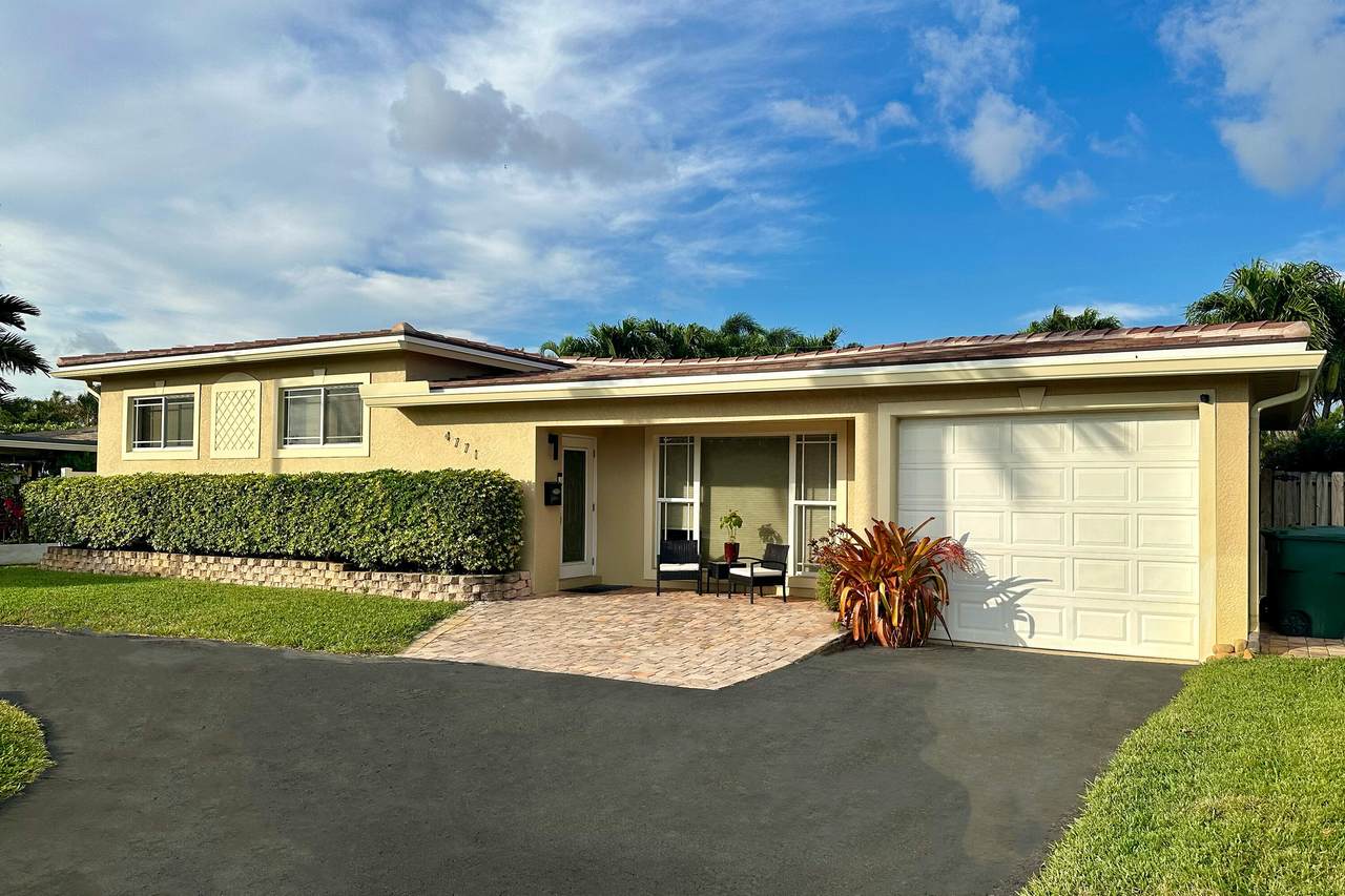 4771 4 Avenue - Photo 1