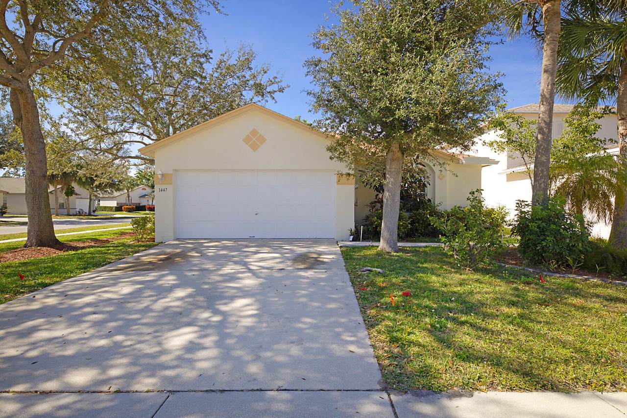 1447 Red Apple Lane - Photo 1