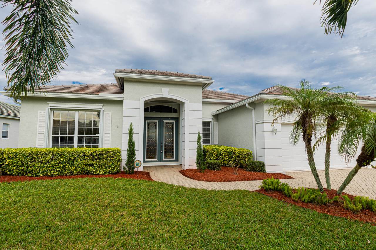 536 Lake Manatee Way - Photo 1