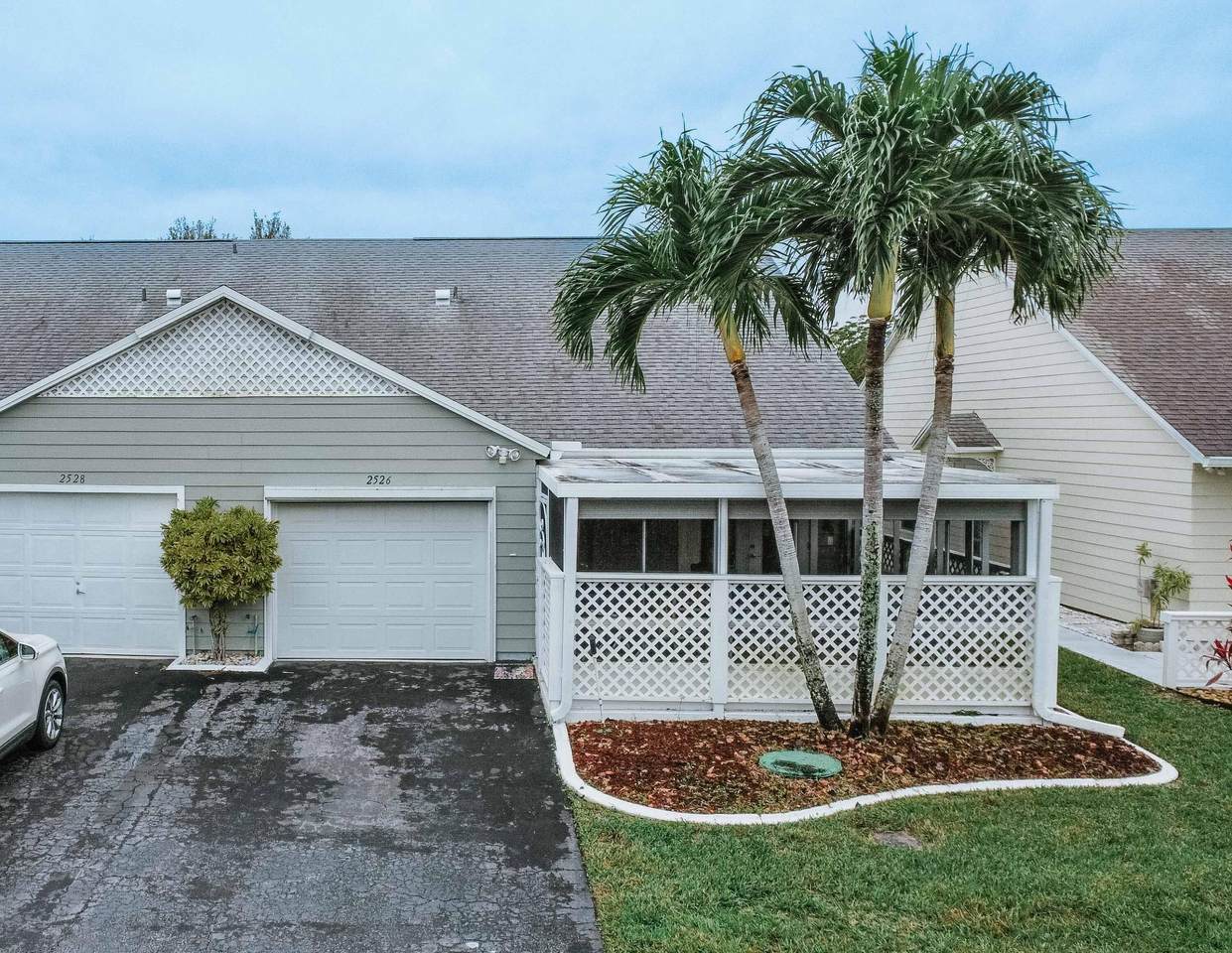 2526 Tropical East Circle - Photo 1