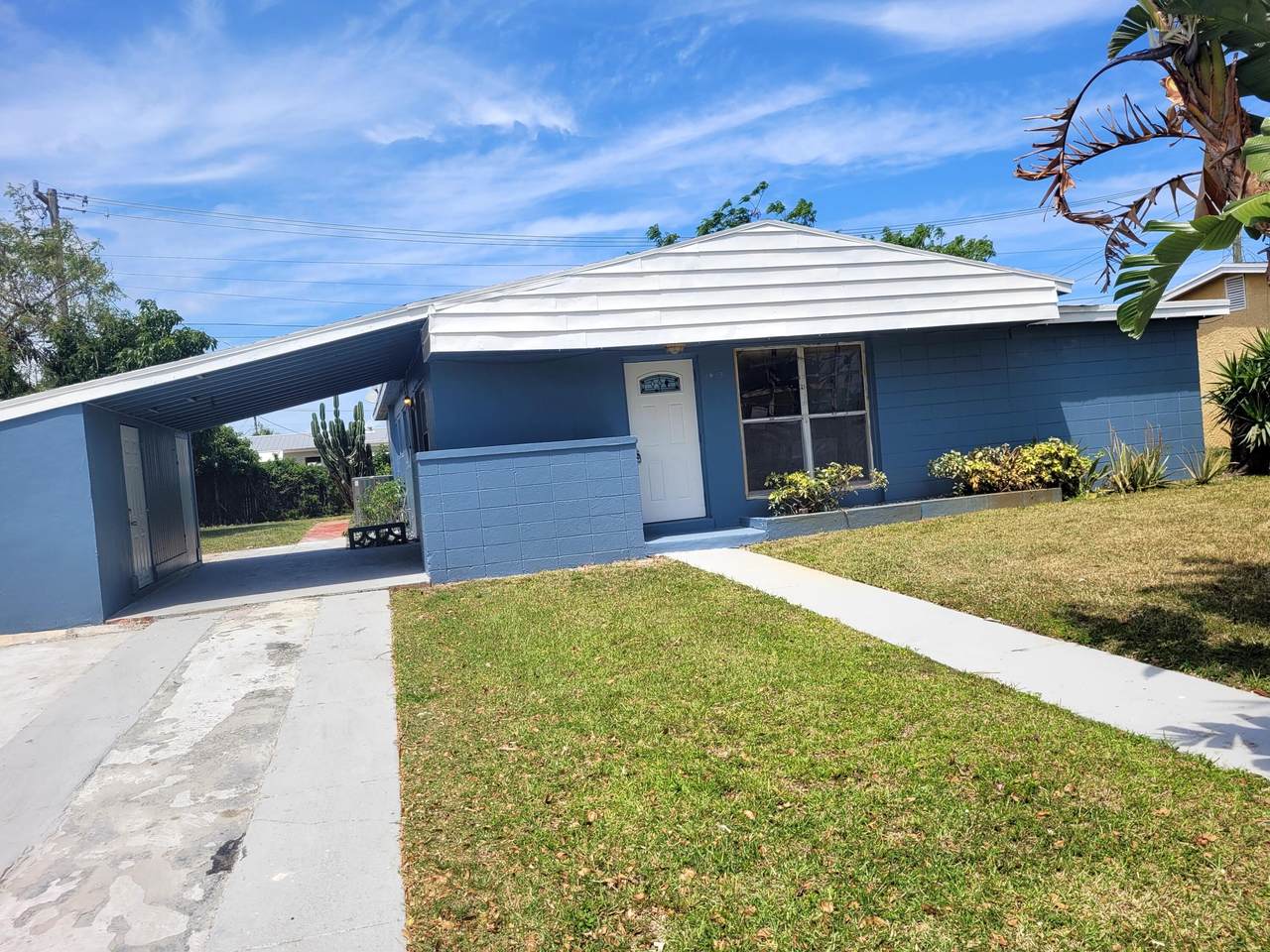 1415 Broward Street - Photo 1