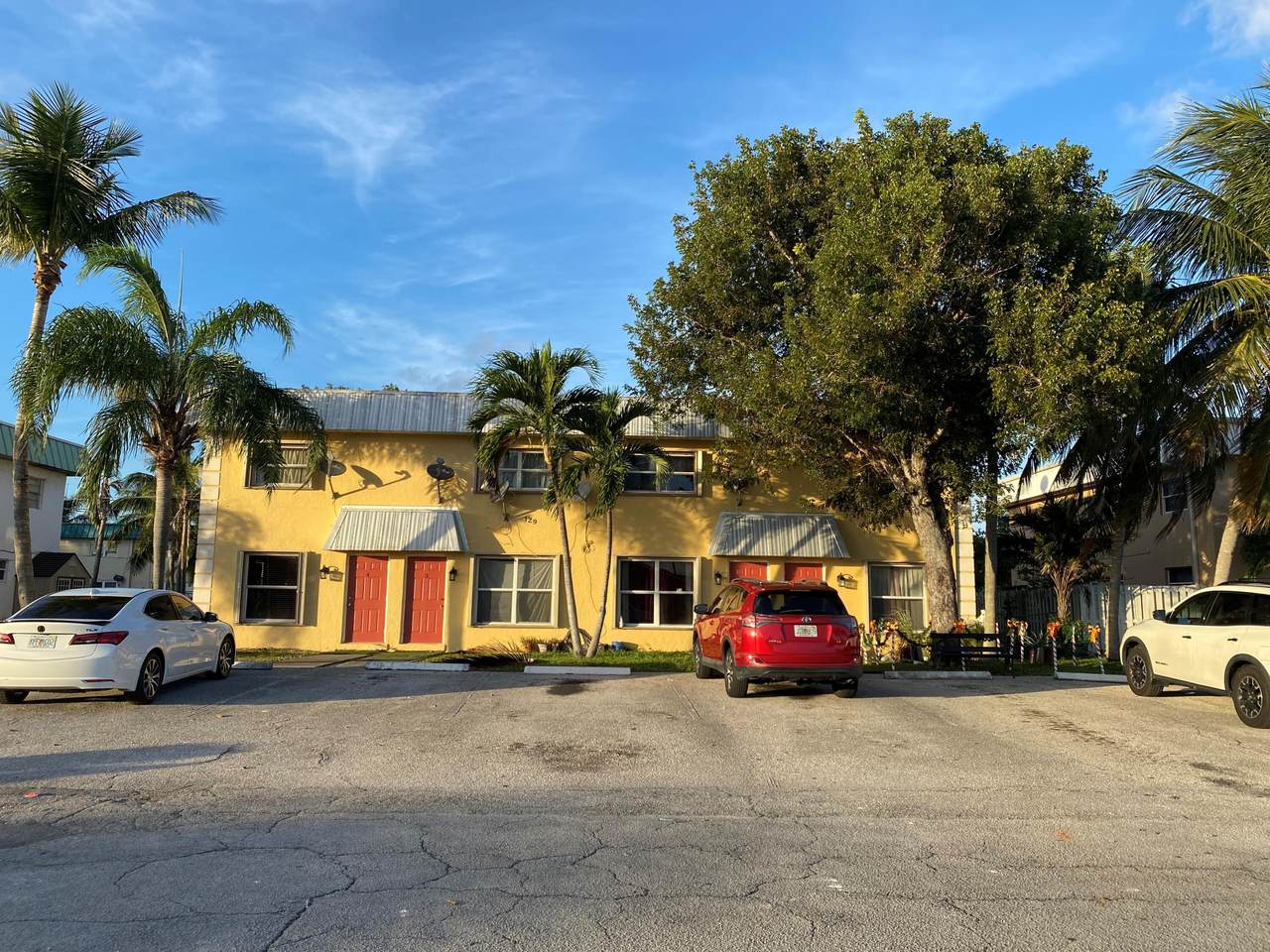 129 4th Street - Photo 1