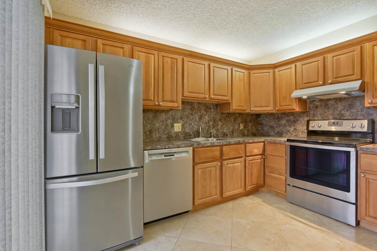 3343 Meridian Way - Photo 1