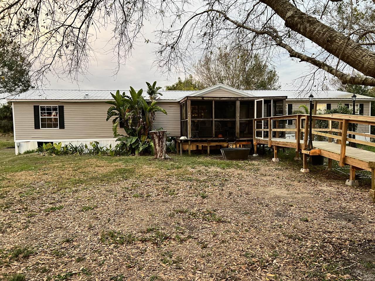 19665 94th Drive - Photo 1