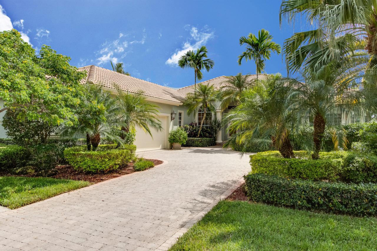 9070 Lakes Boulevard - Photo 1