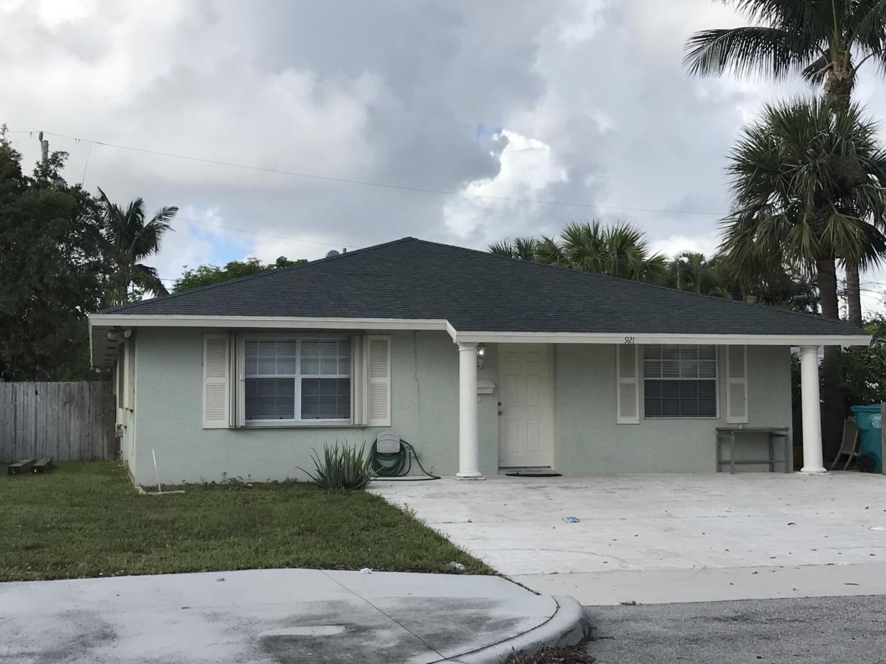 921 4th Street - Photo 1