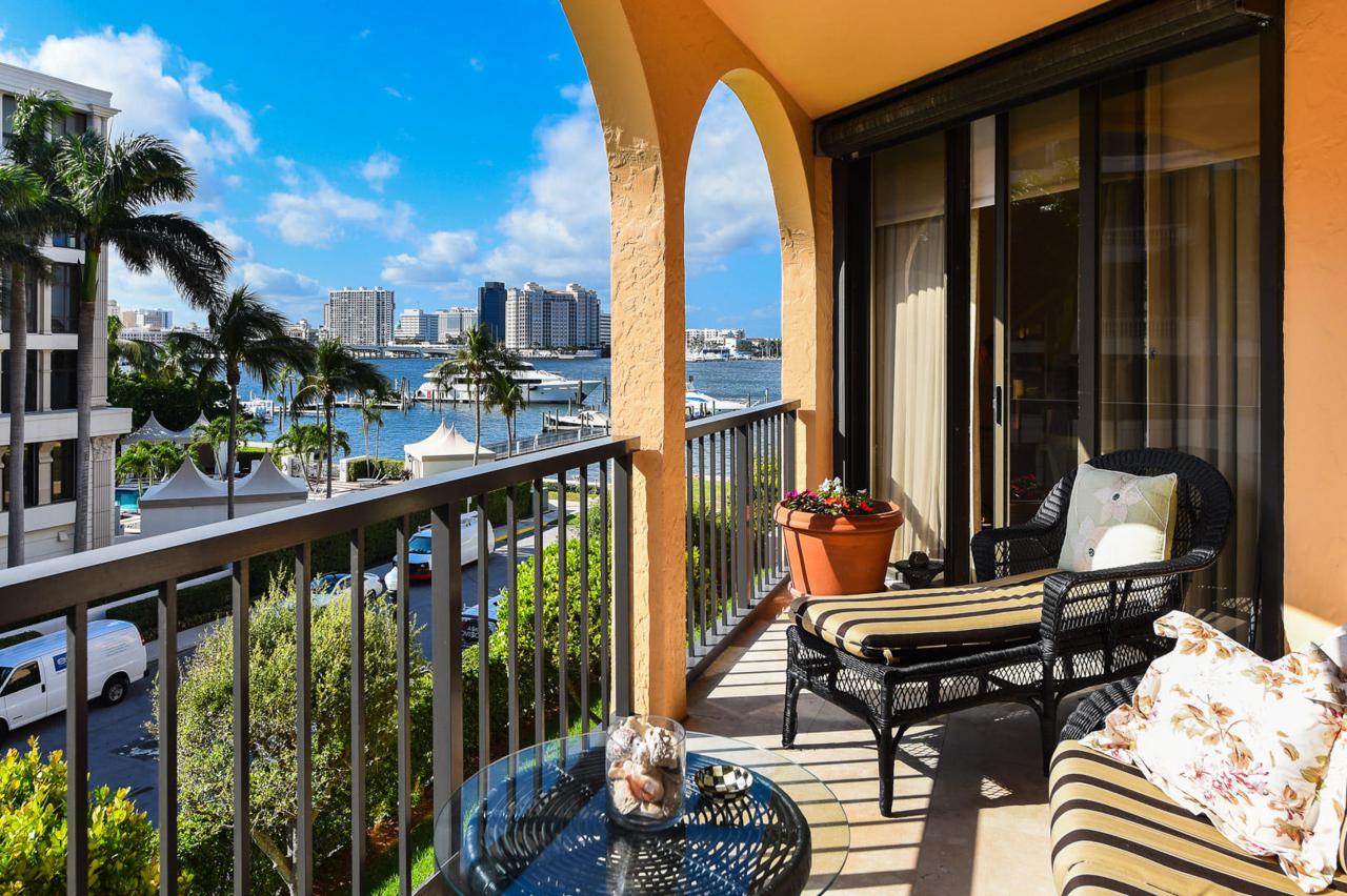 200 Bradley Place - Photo 1