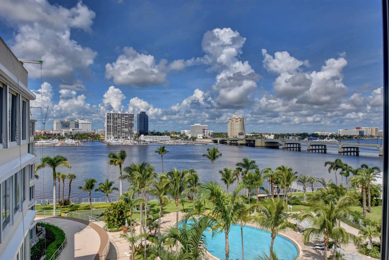 44 Cocoanut Row - Photo 1