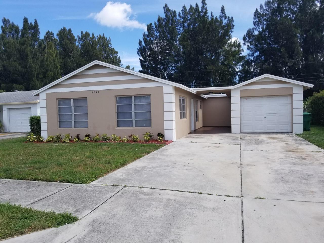 1244 27 Street - Photo 1