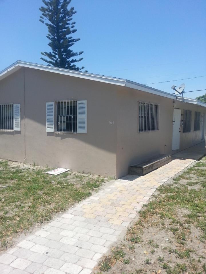 615 35th Street - Photo 1