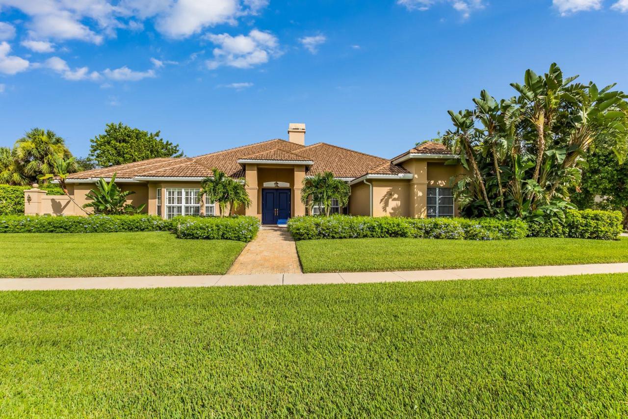 2044 Greenview Cove Drive - Photo 1