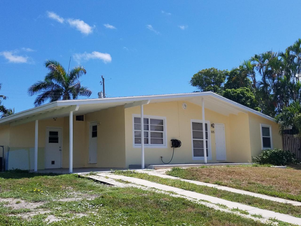 1015 Bloxham Street - Photo 1