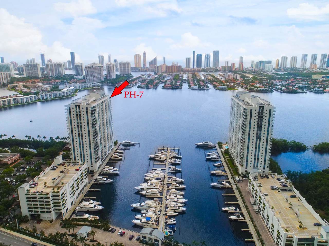 17301 Biscayne Boulevard - Photo 1