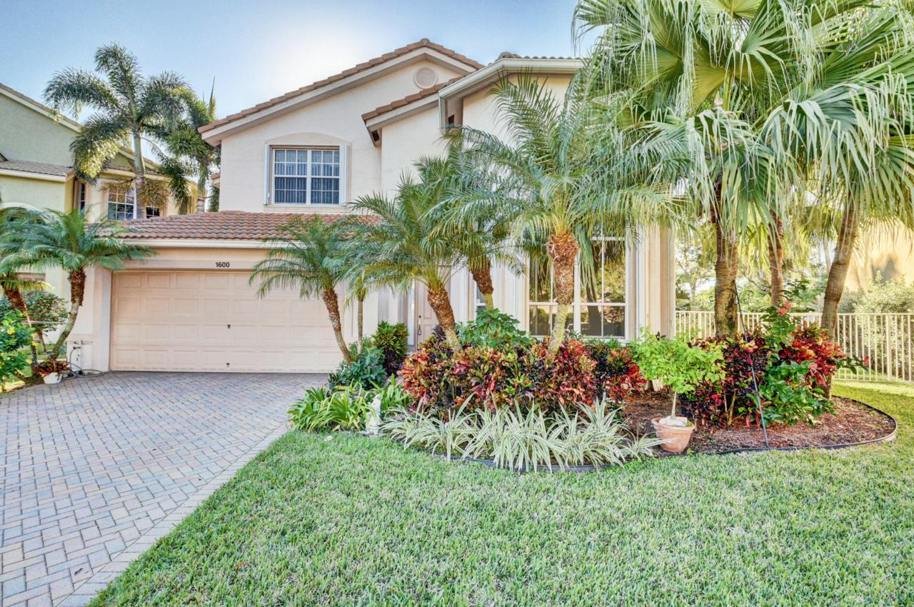 1600 Classical Boulevard - Photo 1