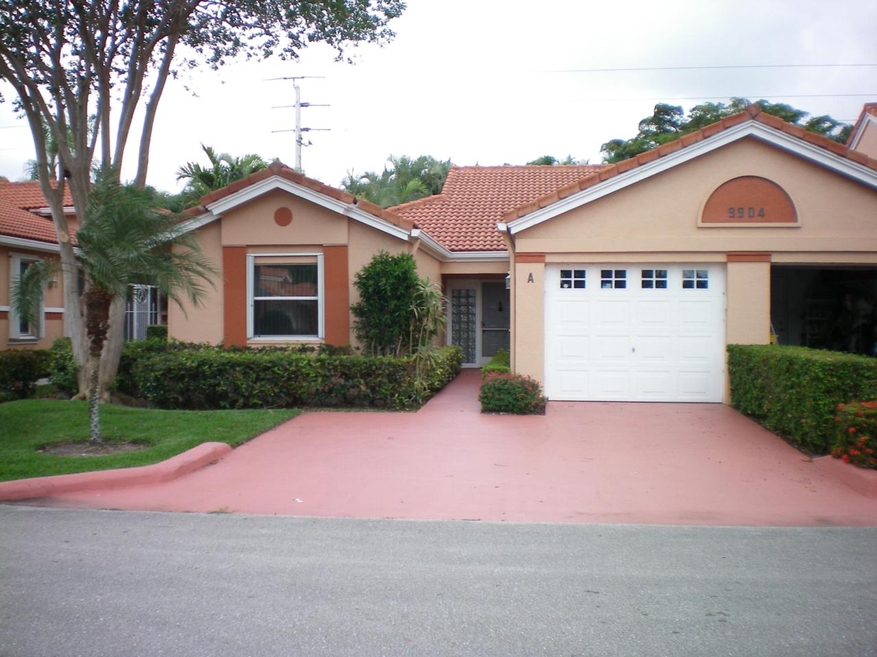 9904 Summerbrook Terrace - Photo 1