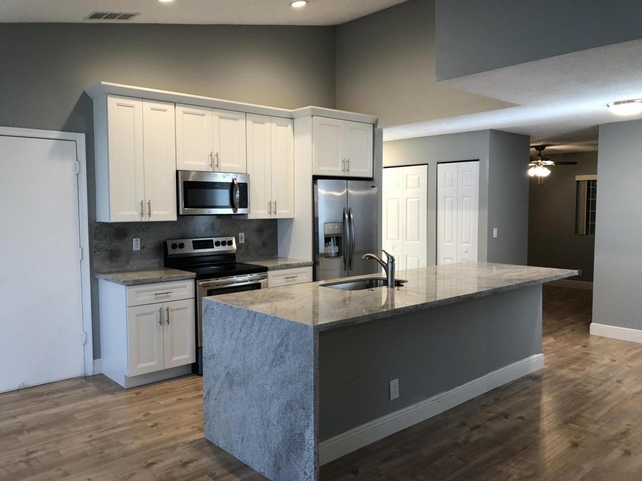 1114 Rialto Drive - Photo 1