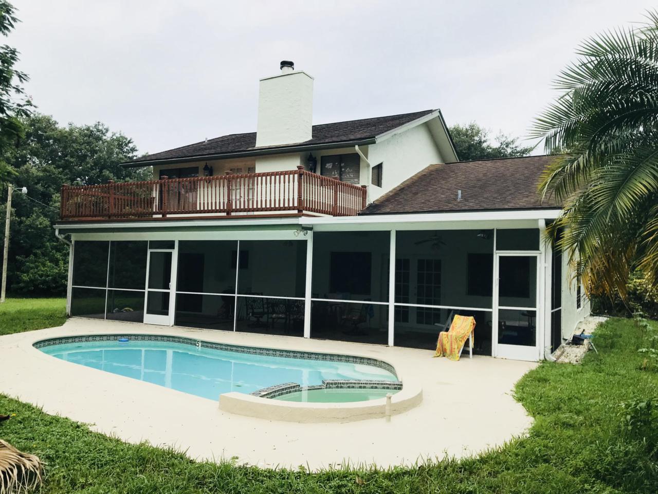 6885 84 Avenue - Photo 1